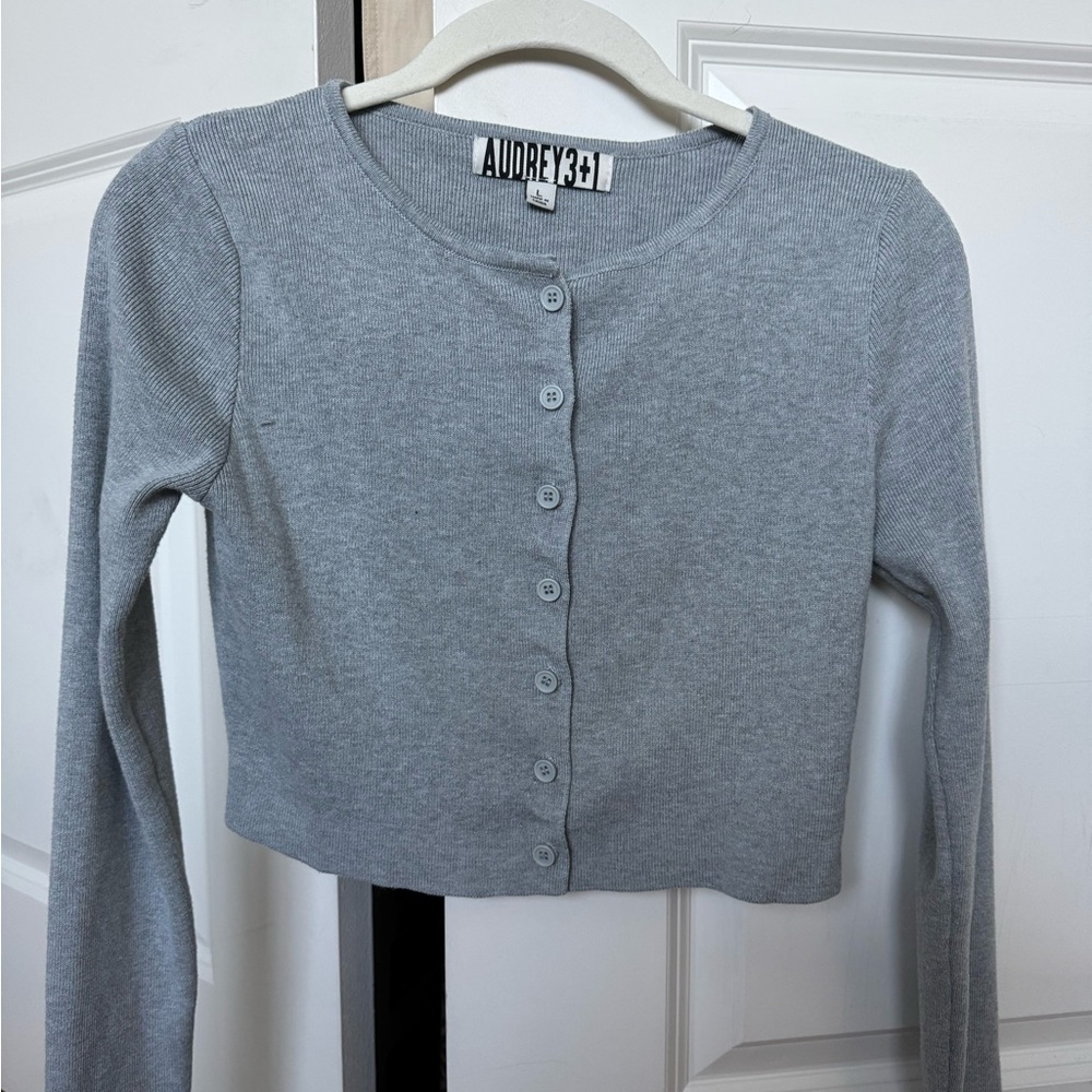 Audrey 3+1 Light Gray Button-Up Cardigan